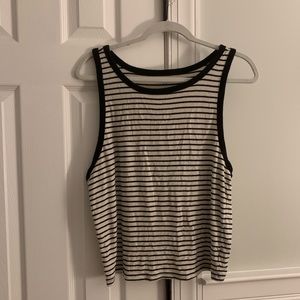 AE cropped woman’s tank top.